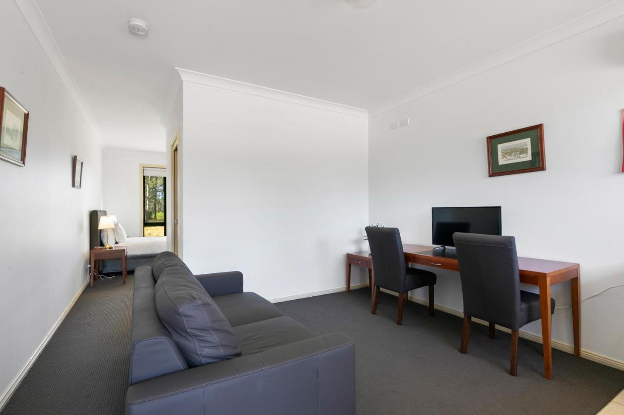 Potters Apartments Cessnock Exterior photo