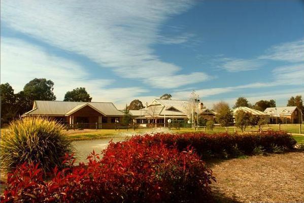 Potters Apartments Cessnock Exterior photo
